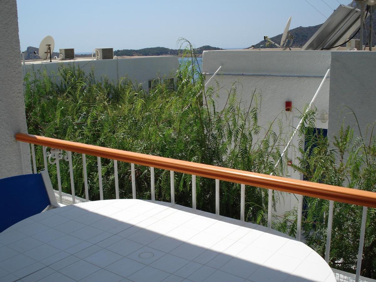 Tatsis Apartments มาซูรี ภายนอก รูปภาพ